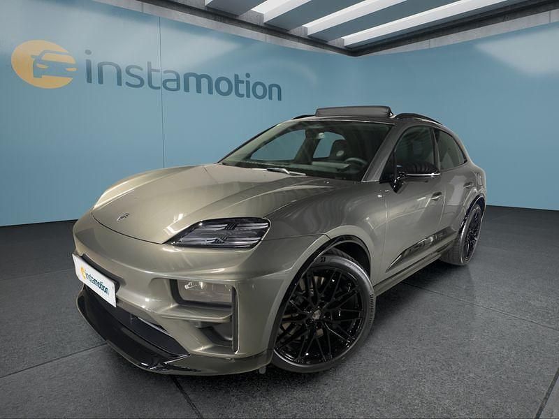 Grün Neu 2025 Porsche Macan Turbo SUV | 151.699 € - Bild 1/4