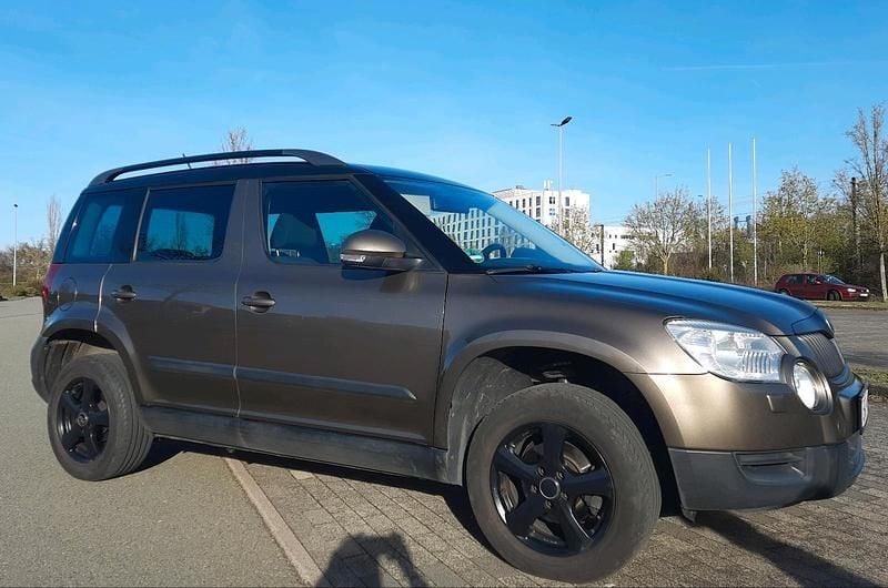 Gebraucht Skoda Yeti Plus Edition 105 PS (77 kW) 2010 Braun SUV