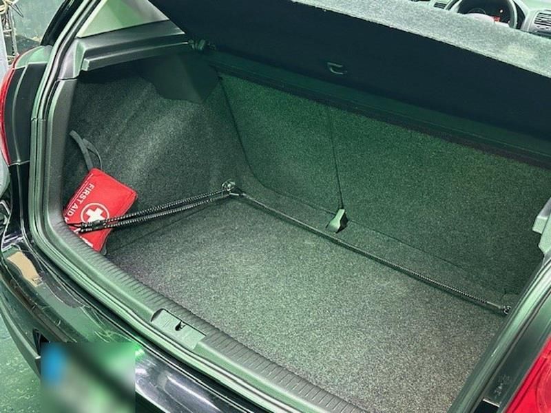 Gebraucht VW Golf V 75 PS (55 kW) 2004 Schwarz Kleinwagen