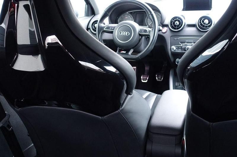 Gebraucht Audi S1 Ambiente 231 PS (169 kW) 2014 Schwarz Kleinwagen
