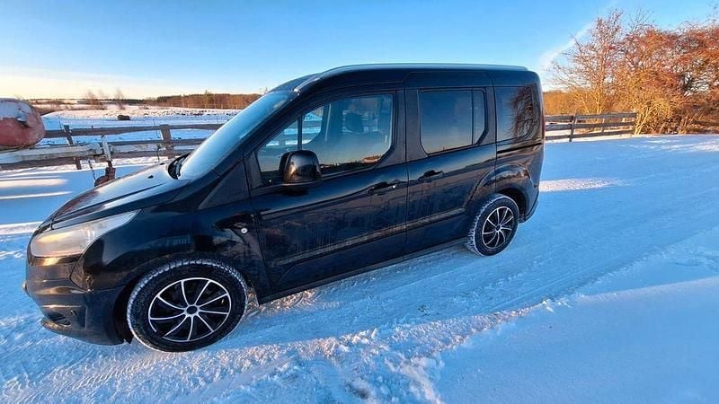Schwarz Gebraucht 2014 Ford Tourneo Connect Titanium Van / Kleinbus | 5.650 € (Etwas zu teuer) - Bild 1/4