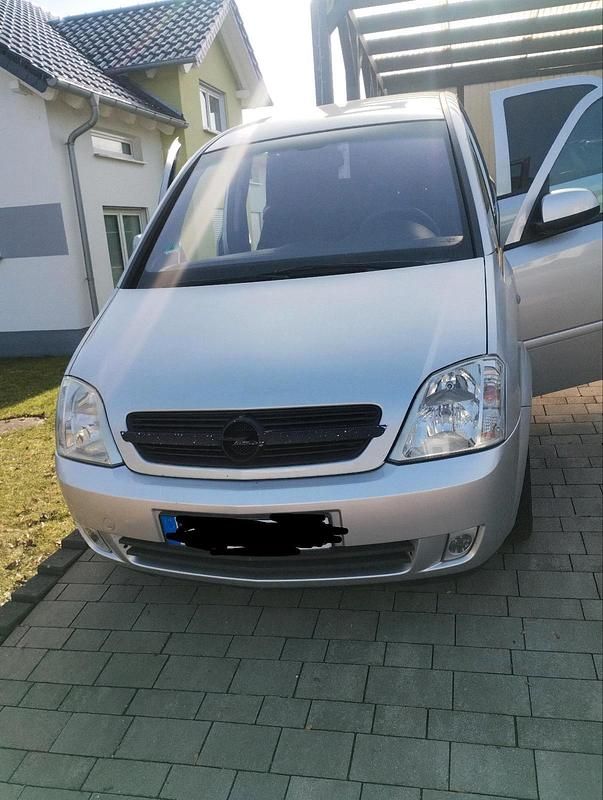 Gebraucht Opel Meriva 101 PS (74 kW) 2005 Silber Van / Kleinbus