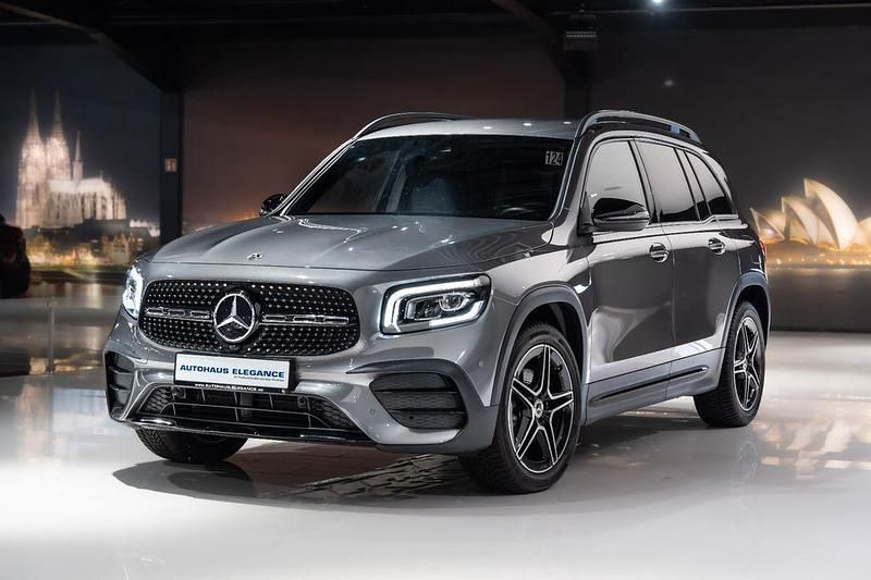 Mountaingrau met. Gebraucht 2022 Mercedes GLB200 Business SUV | 35.980 € (Fairer Preis) - Bild 1/4