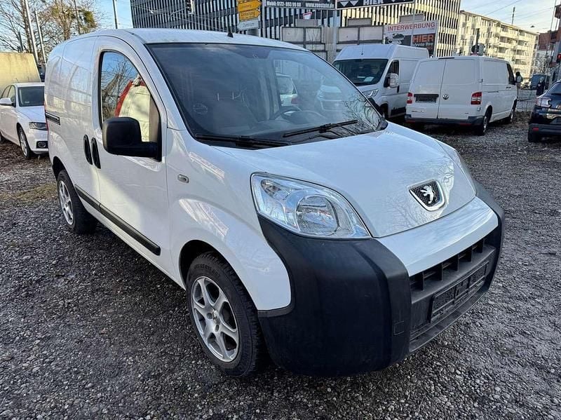 Weiß Gebraucht 2011 Peugeot Bipper Van / Kleinbus | 2.999 € (Guter Preis) - Bild 1/4
