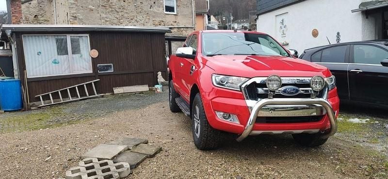 Rot Gebraucht 2017 Ford Ranger Limited Abholung | 26.500 € (Guter Preis) - Bild 1/4