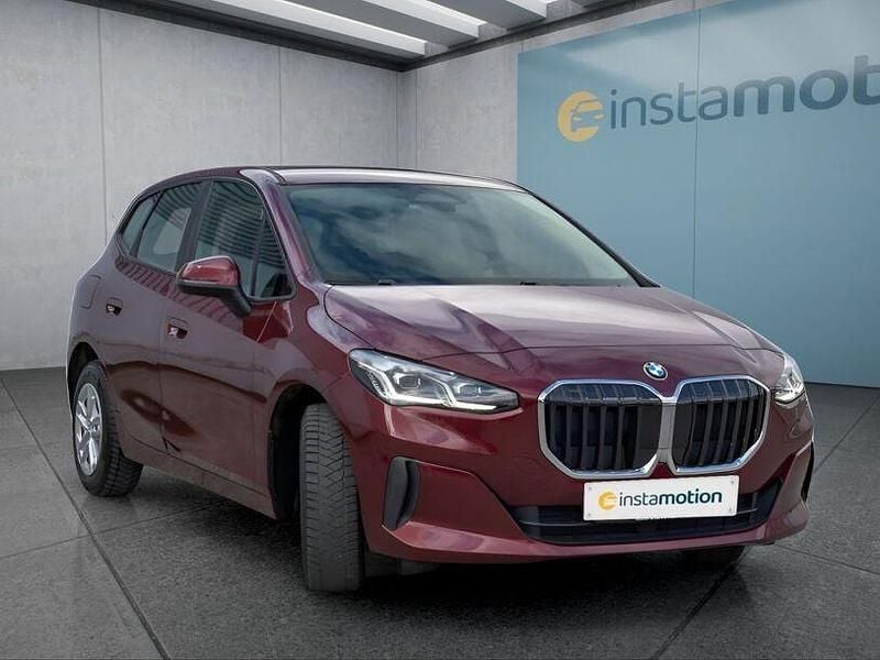 Gebraucht BMW 218 Active Tourer 136 PS (100 kW) 2023 Rot Van / Kleinbus