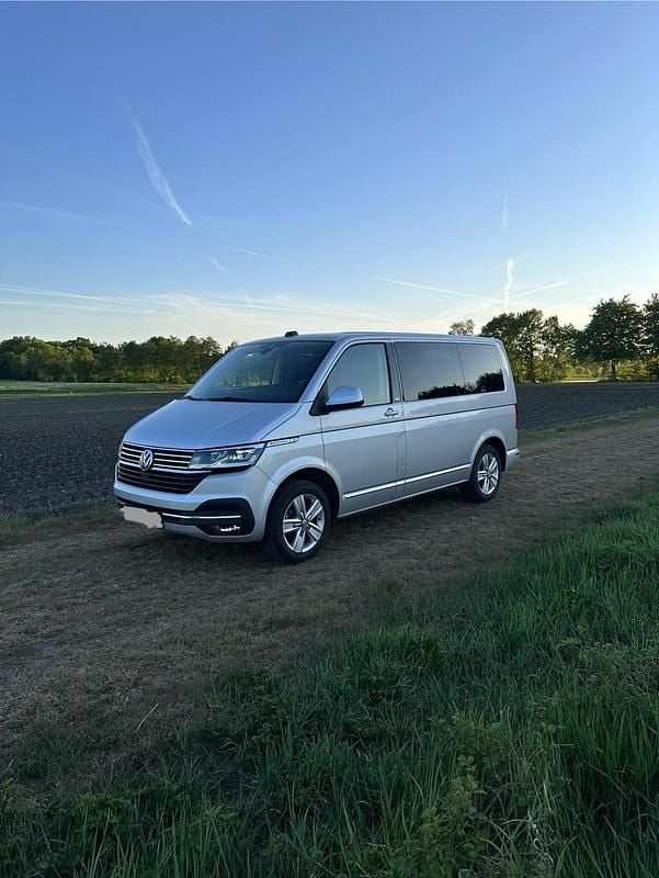 Gebraucht VW Multivan Generation Six 150 PS (110 kW) 2020 Silber Van