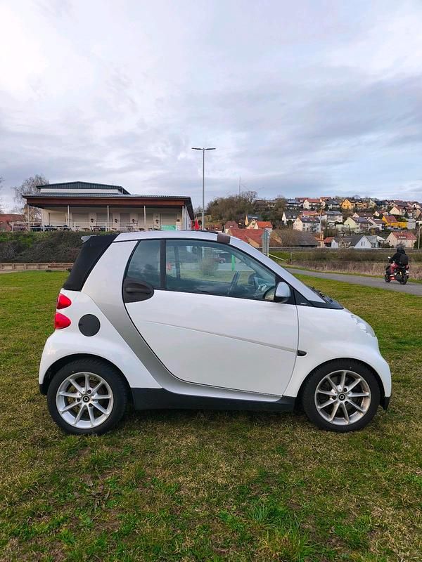 Gebraucht Smart ForTwo Cabrio 71 PS (52 kW) 2007 Weiß Cabrio