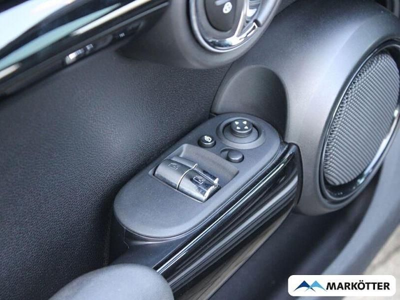 Gebraucht Mini Cooper 136 PS (100 kW) 2019 Metallic) (grau Kleinwagen