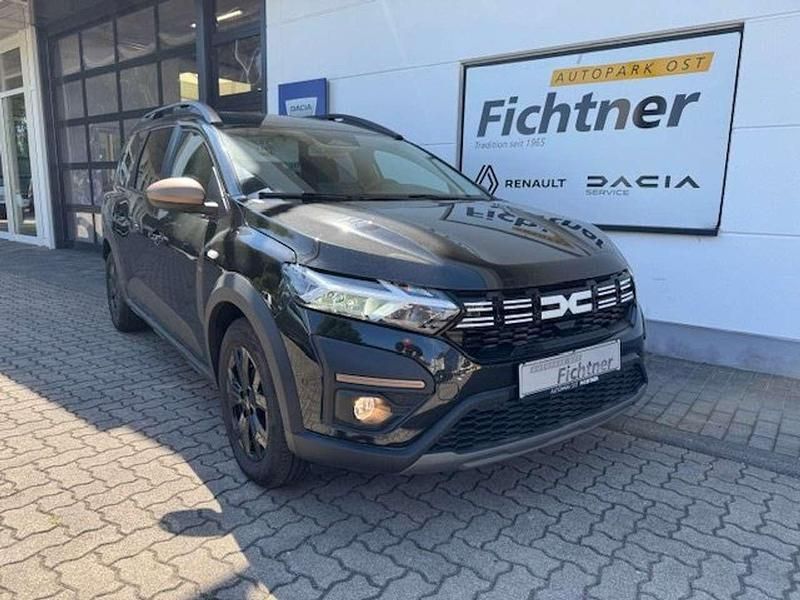 Black pearl schwarz Neu 2024 Dacia Jogger Extreme Van / Kleinbus | 23.990 € (Fairer Preis) - Bild 1/4
