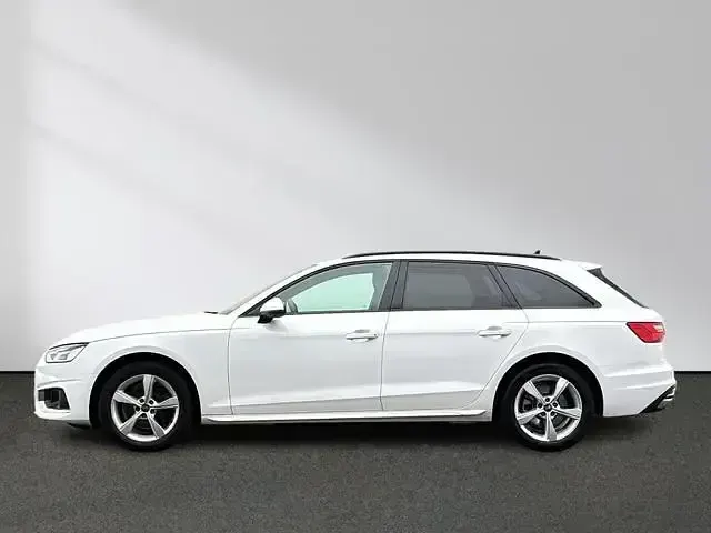 Gebraucht Audi A4 Advanced Plus 136 PS (100 kW) 2023 Ibisweiß Kombi