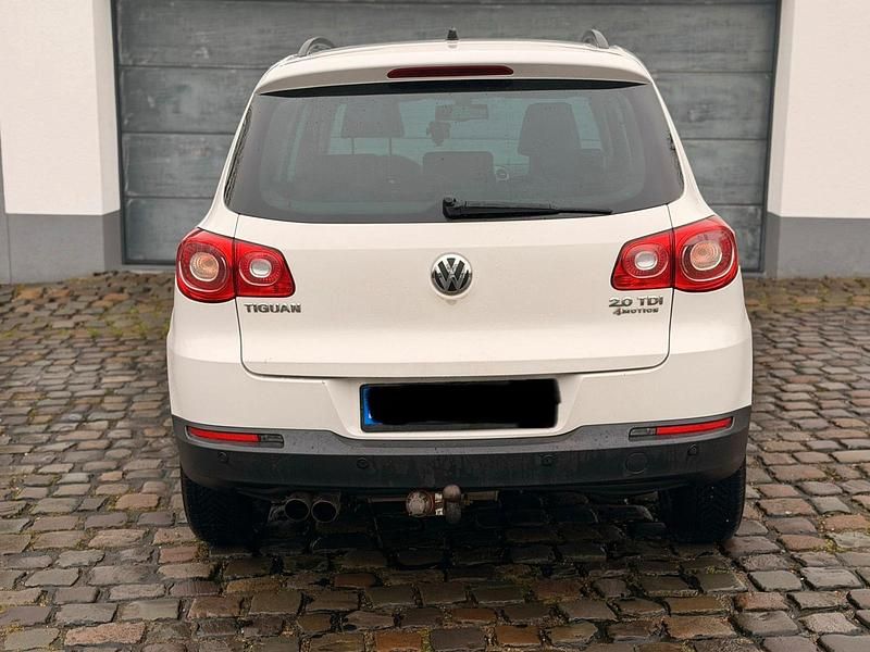 Gebraucht VW Tiguan 140 PS (102 kW) 2011 Weiß SUV