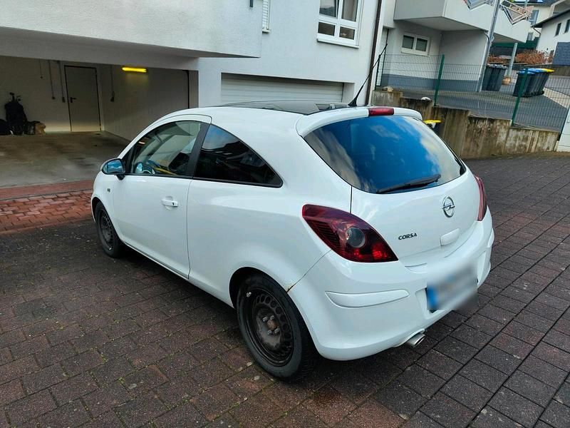 Gebraucht Opel Corsa 101 PS (74 kW) 2010 Weiß Kleinwagen