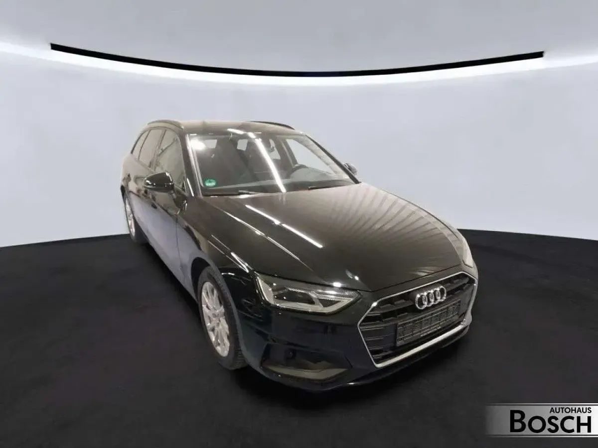 Gebraucht Audi A4 Comfort 150 PS (110 kW) 2022 Mythosschwarz Kombi