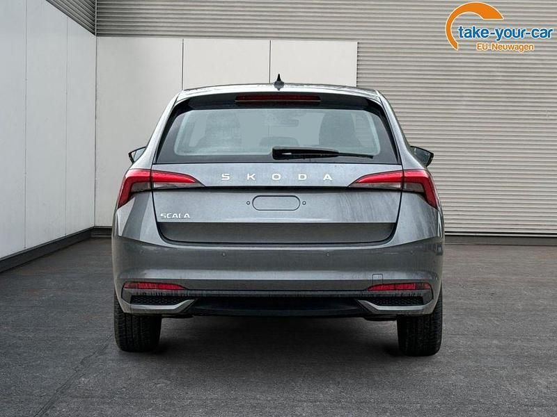 Neu Skoda Scala Selection 116 PS (85 kW) 2025 Graphitegrau metallic Kleinwagen
