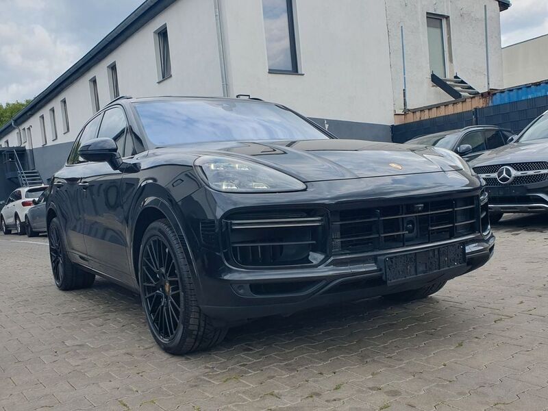 Schwarz Gebraucht 2017 Porsche Cayenne Turbo SUV | 53.900 € - Bild 1/4