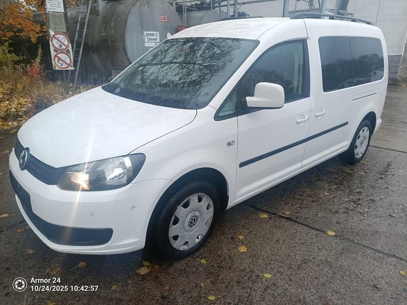 Weiß Gebraucht 2013 VW Caddy Maxi Van / Kleinbus | 8.790 € - Bild 1/4