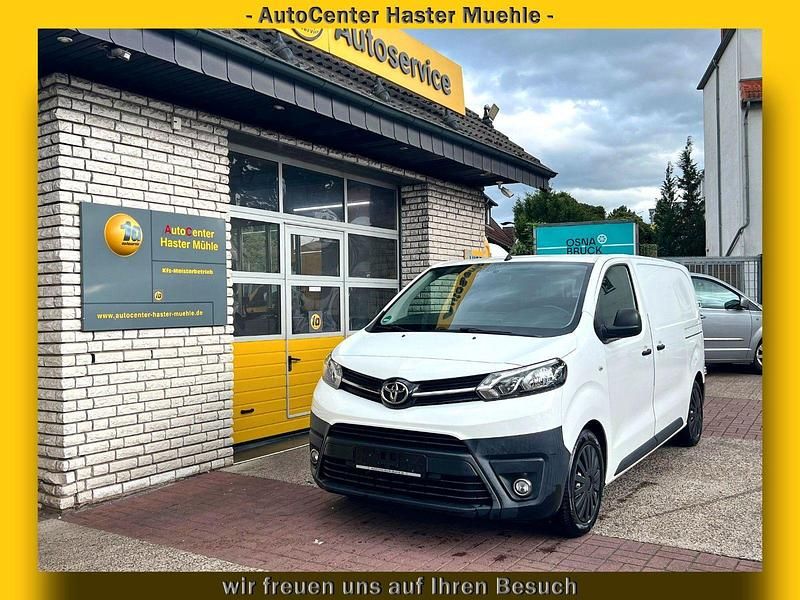 Weiß Gebraucht 2017 Toyota Proace Comfort Van | 9.500 € (Etwas zu teuer) - Bild 1/4