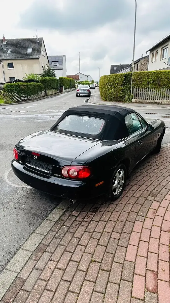 Gebraucht Mazda MX5 110 PS (80 kW) 2004 Schwarz Cabrio