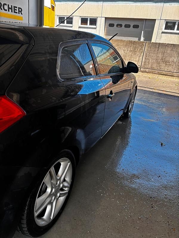 Usata Kia ProCeed 126 CV (92 kW) 2009 Nero Utilitaria