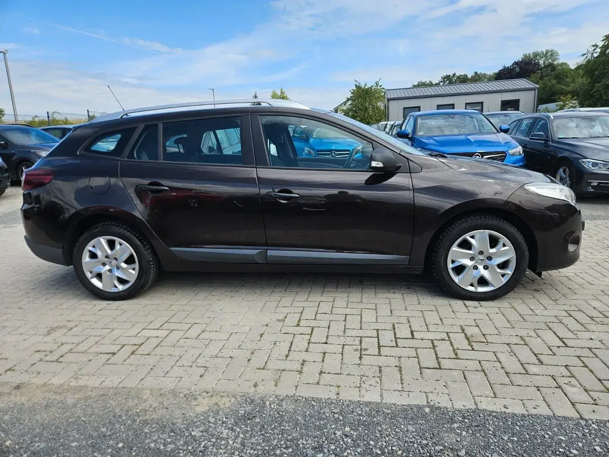 Gebraucht Renault Mégane GrandTour 101 PS (74 kW) 2012 Other Kombi