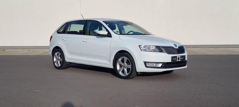 Gebraucht Skoda Rapid Cool Edition 90 PS (66 kW) 2016 Weiß Kleinwagen