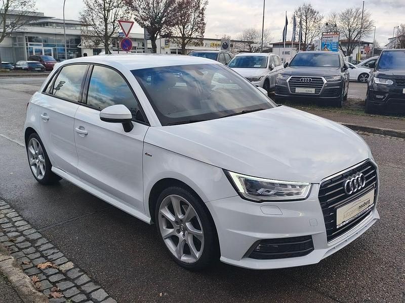Gebraucht Audi A1 Sportback Basis 125 PS (91 kW) 2016 Weiß Kleinwagen