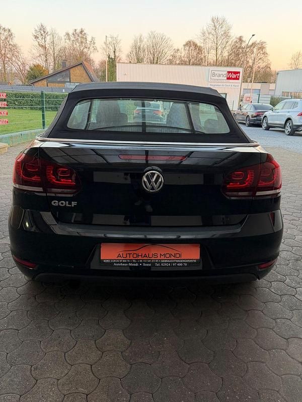 Gebraucht VW Golf Cabriolet Basis 105 PS (77 kW) 2012 Schwarz Cabrio