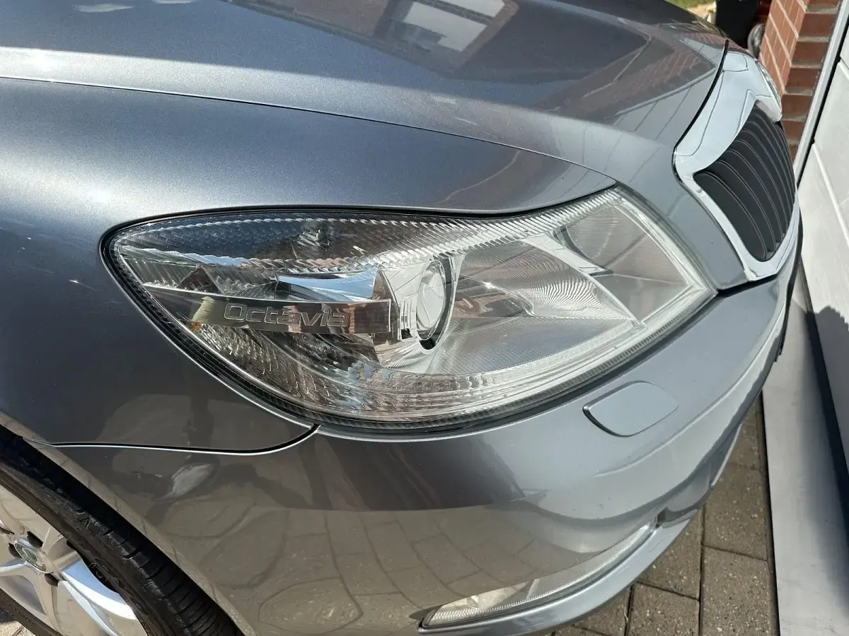 Gebraucht Skoda Octavia 105 PS (77 kW) 2012 Grau Kombi