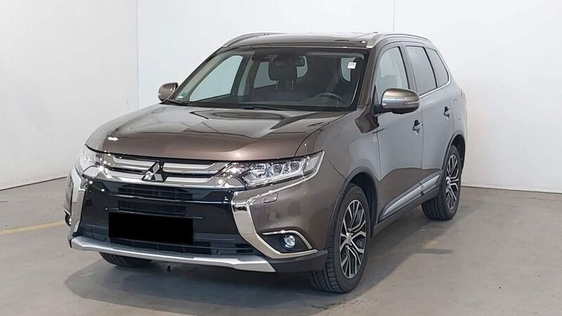 Braun Gebraucht 2018 Mitsubishi Outlander Top SUV | 24.499 € (Fairer Preis) - Bild 1/3
