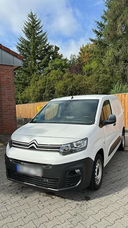 Weiß Gebraucht 2019 Citroën Berlingo Van / Kleinbus | 10.500 € (Superpreis) - Bild 1/4
