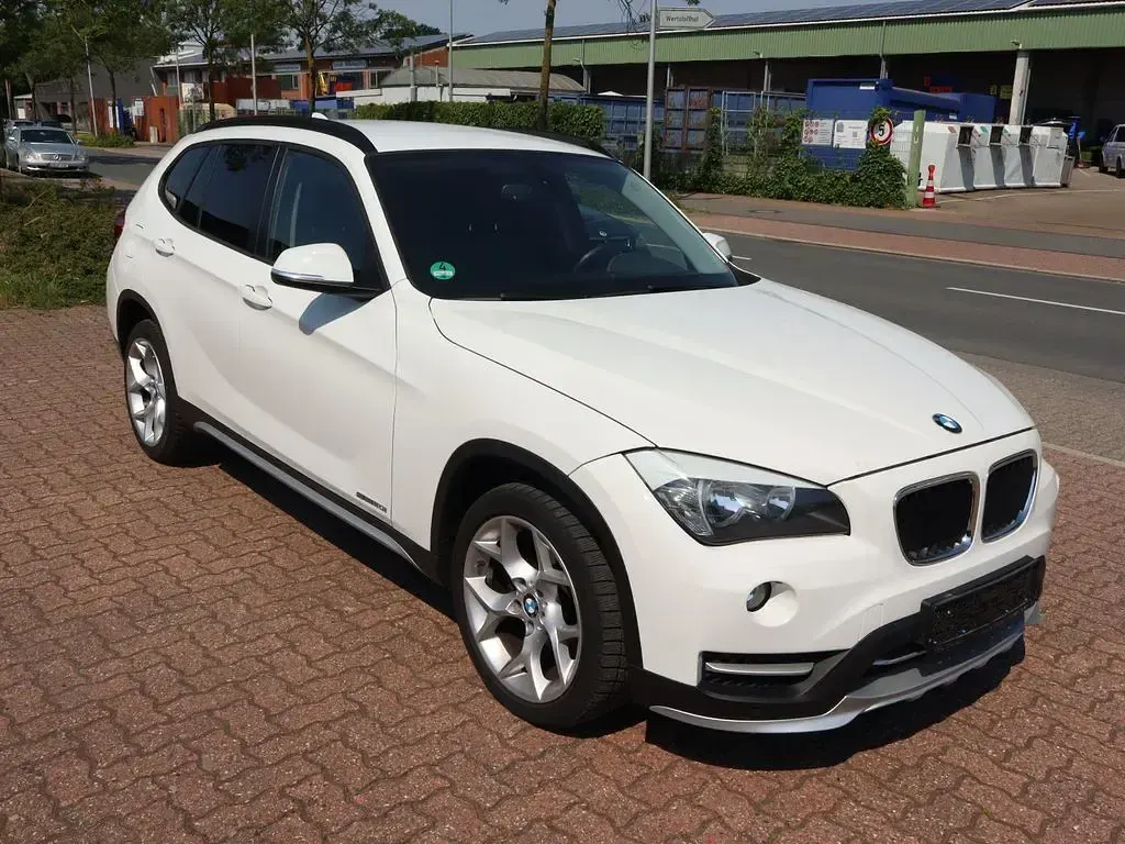 Gebraucht BMW X1 xLine 184 PS (135 kW) 2014 Weiß SUV