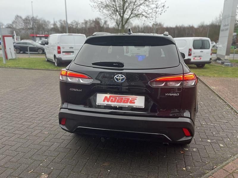 Gebraucht Toyota Corolla Cross Team 197 PS (144 kW) 2023 Tiefschwarz mica metallic SUV