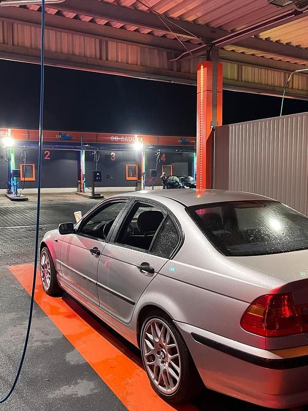 Gebraucht BMW 316 116 PS (85 kW) 2004 Silber Limousine