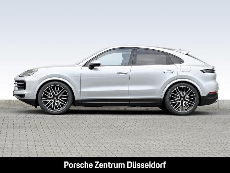 Gebraucht Porsche Cayenne 470 PS (345 kW) 2025 Dolomitsilbermetallic SUV