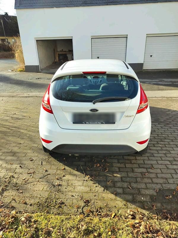 Gebraucht Ford Fiesta 82 PS (60 kW) 2010 Kleinwagen
