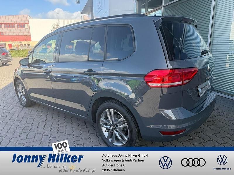 Neu VW Touran Comfortline 150 PS (110 kW) 2026 Grau Van / Kleinbus