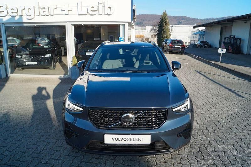 Gebraucht Volvo XC40 Plus 197 PS (144 kW) 2025 Blau SUV