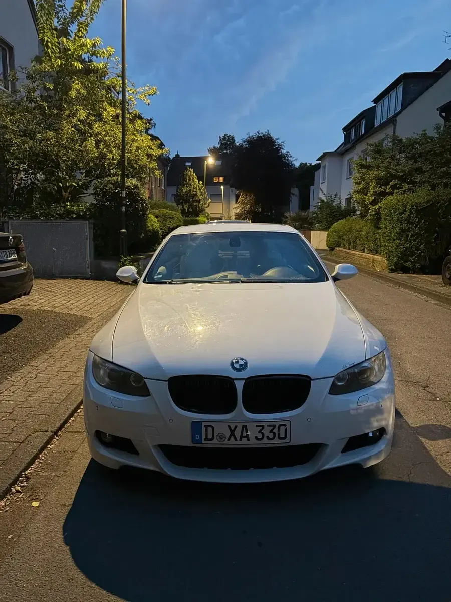 Gebraucht BMW 330 Cabriolet 231 PS (169 kW) 2007 Weiß Cabrio
