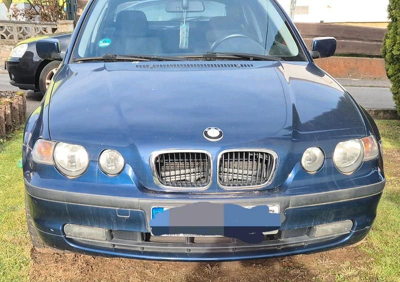 Blau Gebraucht 2003 BMW 316 Compact Kleinwagen | 1.400 € - Bild 1/4