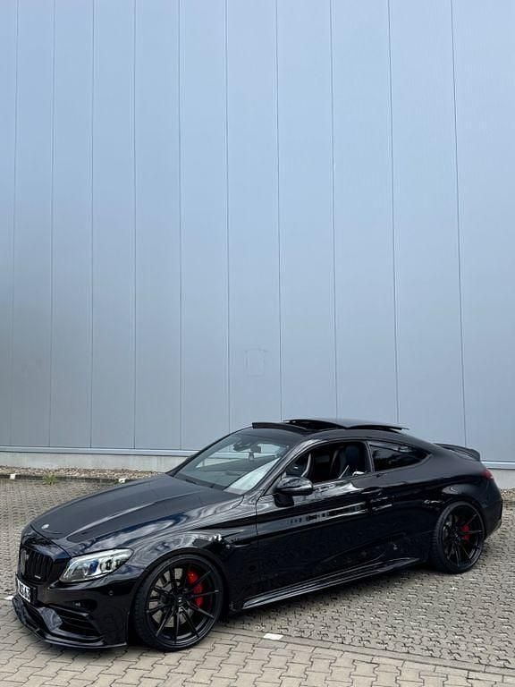 Schwarz Gebraucht 2021 Mercedes C63S AMG AMG Coupé | 74.495 € (Fairer Preis) - Bild 1/4