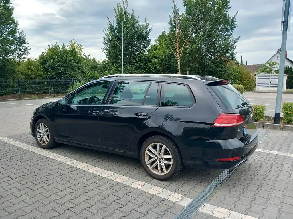 Gebraucht VW Golf VII Comfortline 150 PS (110 kW) 2017 Schwarz Kombi