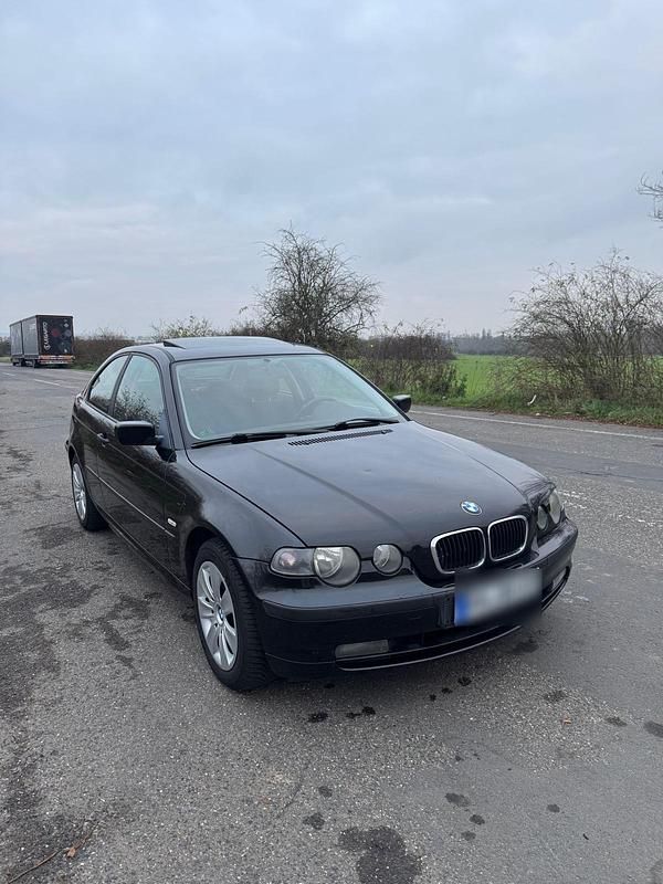 Gebraucht BMW 316 115 PS (84 kW) 2003 Schwarz Coupé