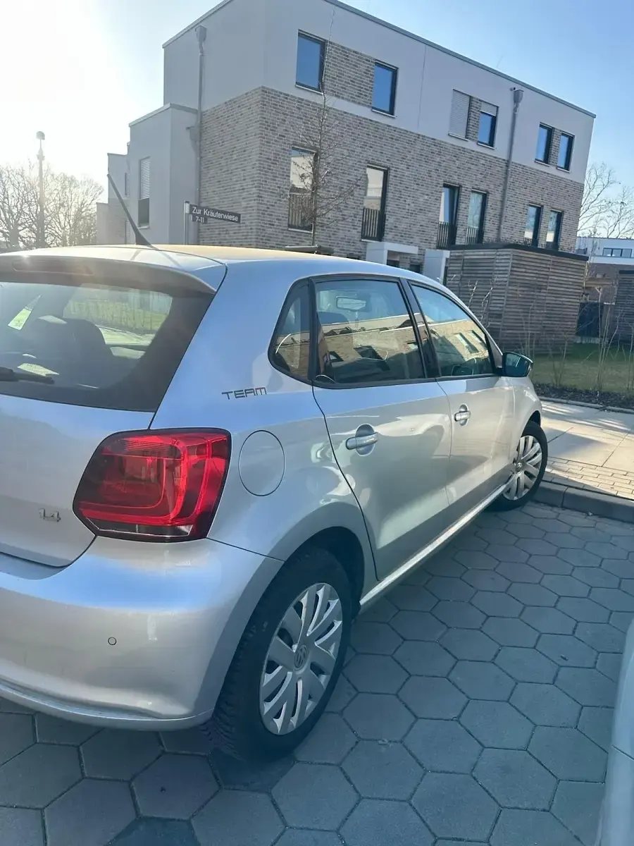 Gebraucht VW Polo 86 PS (63 kW) 2010 Silber Kleinwagen