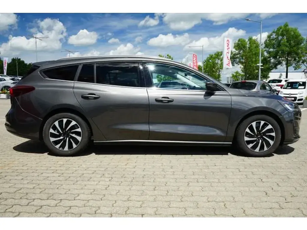 Gebraucht Ford Focus Titanium X 125 PS (91 kW) 2025 Magneticgraumet. (metallic) Kombi