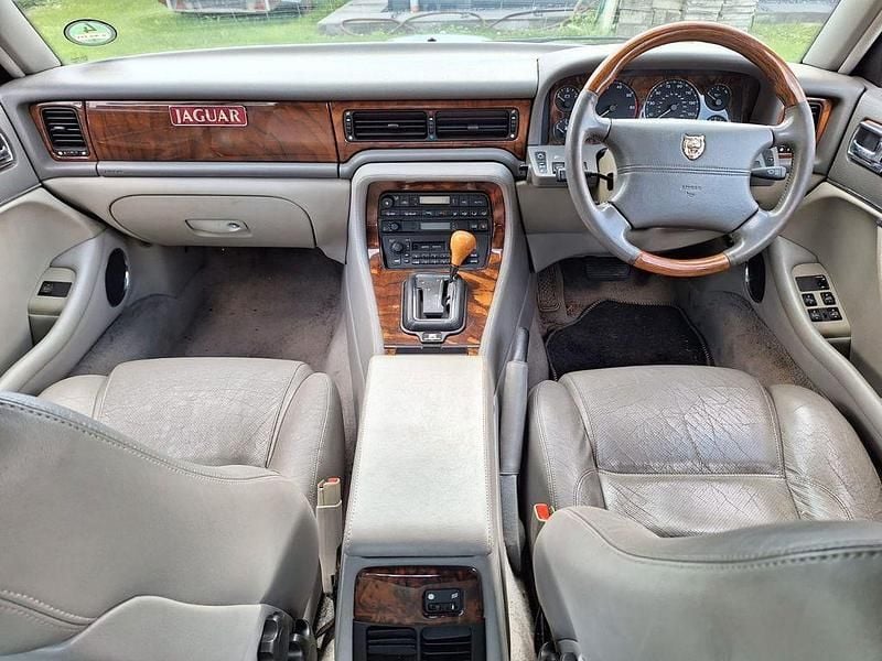 Gebraucht Jaguar XJ Executive 211 PS (155 kW) 1996 Blau Limousine