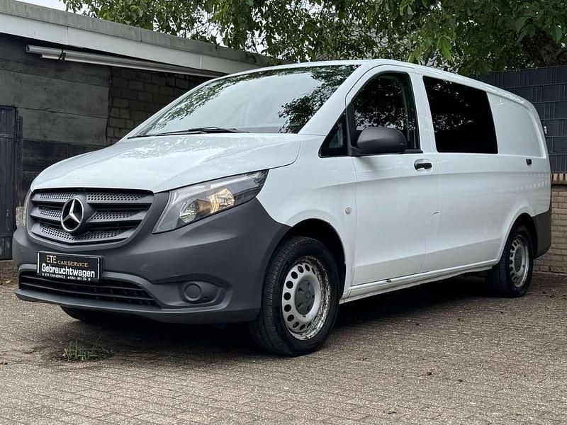 Arktikweiss Gebraucht 2017 Mercedes Vito Van / Kleinbus | 16.065 € (Superpreis) - Bild 1/4
