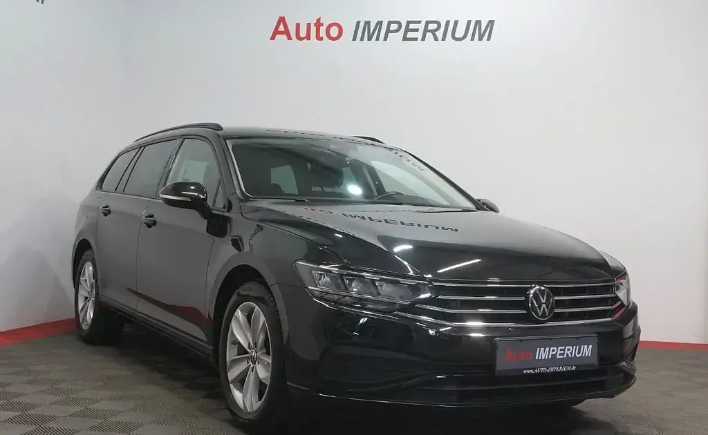 Gebraucht VW Passat 150 PS (110 kW) 2022 Schwarz Kombi