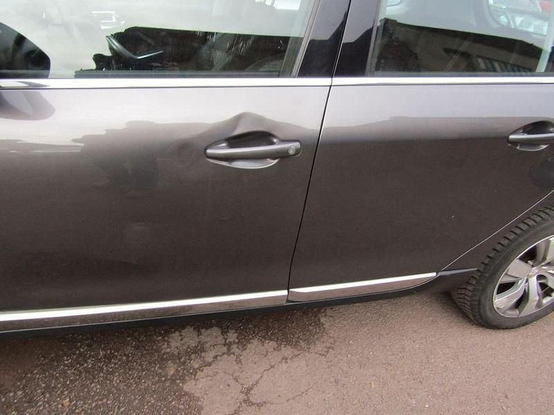 Gebraucht Peugeot 2008 Allure 110 PS (80 kW) 2015 Gris platinium SUV