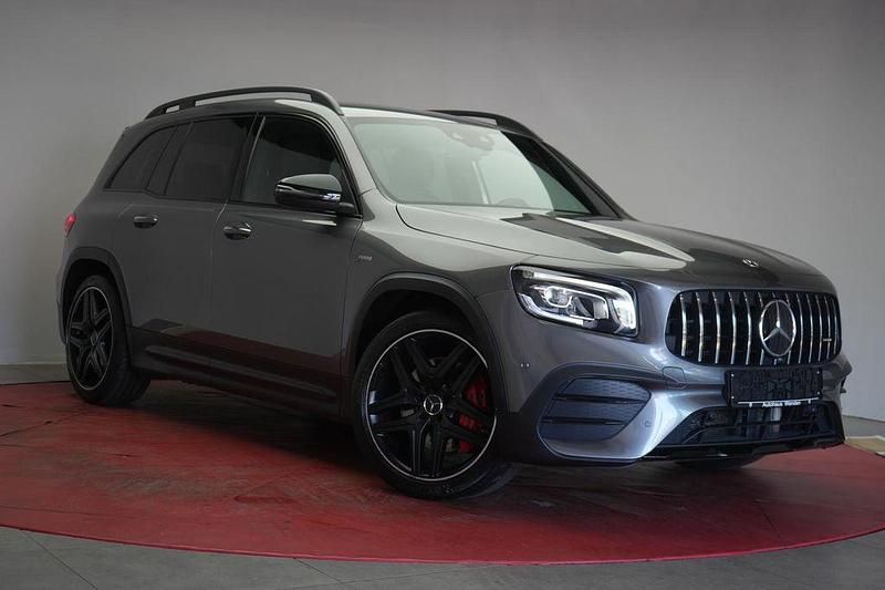 Mountaingrau Gebraucht 2022 Mercedes GLB35 AMG SUV | 41.490 € (Guter Preis) - Bild 1/4
